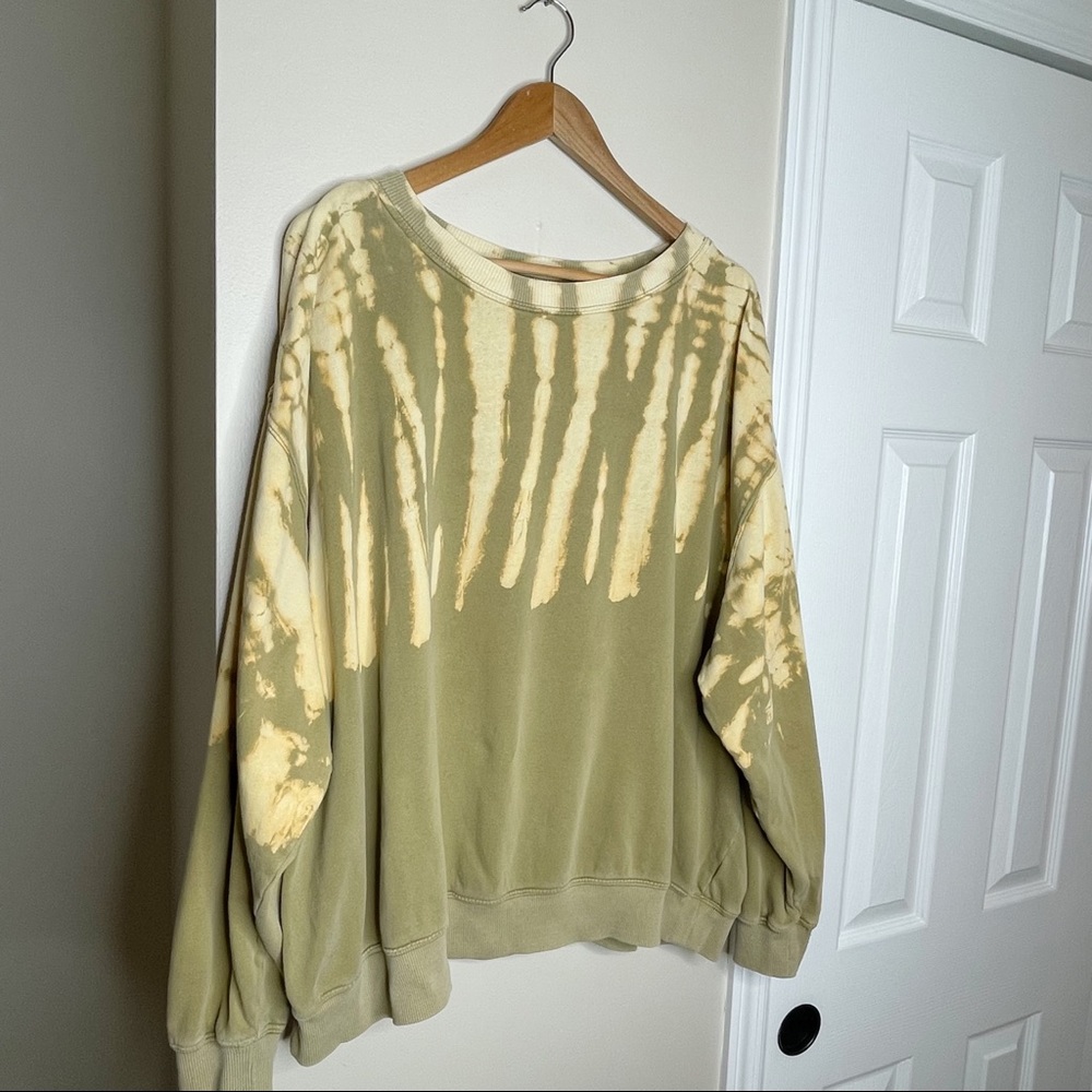 Wild Fable Tie Dye Crewneck Sweatshirt - Picture 3 of 6